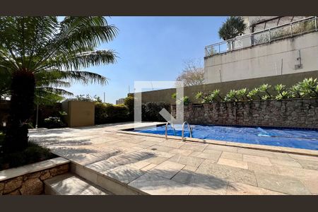 Apartamento à venda com 237m², 4 quartos e 5 vagasPiscina
