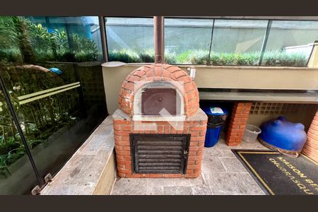 Apartamento à venda com 237m², 4 quartos e 5 vagasChurrasqueira