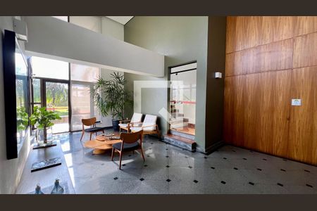 Hall de entrada de apartamento à venda com 4 quartos, 237m² em Sumaré, São Paulo