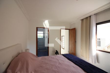 Casa à venda com 330m², 3 quartos e 2 vagasSuíte 3