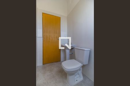 Banheiro de apartamento para alugar com 1 quarto, 21m² em Cidade Ariston Estela Azevedo, Carapicuíba