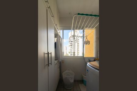 Apartamento para alugar com 57m², 2 quartos e 2 vagas Apartamento para alugar com 57m², 2 quartos e 2 vagasÁrea de Serviço
