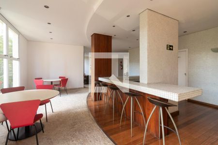 Apartamento para alugar com 57m², 2 quartos e 2 vagas Apartamento para alugar com 57m², 2 quartos e 2 vagasÁrea comum - Salão de festas
