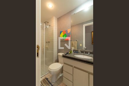 Apartamento para alugar com 57m², 2 quartos e 2 vagas Apartamento para alugar com 57m², 2 quartos e 2 vagasBanheiro Corredor