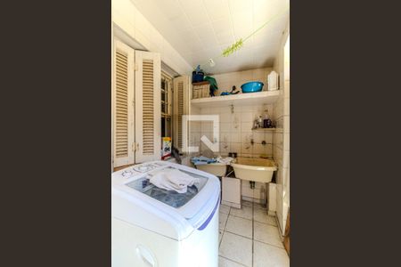 Casa à venda com 477m², 3 quartos e 4 vagasÁrea de Serviço