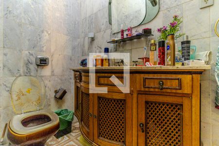 Casa à venda com 477m², 3 quartos e 4 vagasLavabo