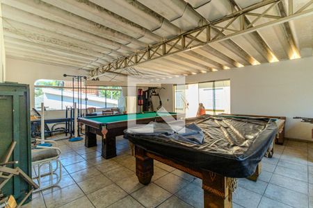 Casa à venda com 477m², 3 quartos e 4 vagasSalão de Festas / Jogos