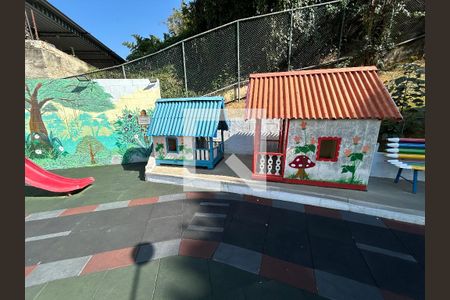 Apartamento à venda com 60m², 2 quartos e 1 vagaÁrea comum - Playground