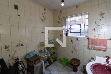 Casa à venda com 571m², 4 quartos e 3 vagasBanheiro 2