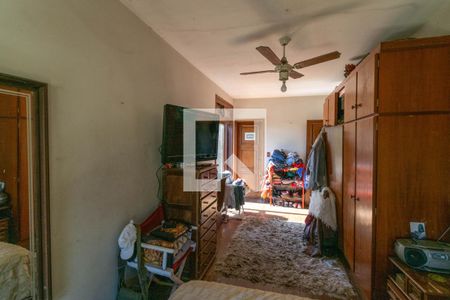 Casa à venda com 571m², 4 quartos e 3 vagasSuíte 2