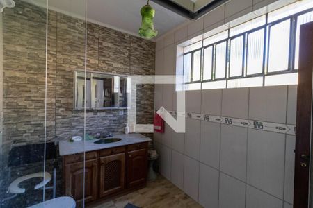 Casa à venda com 571m², 4 quartos e 3 vagasBanheiro 1