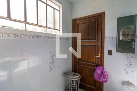 Casa à venda com 571m², 4 quartos e 3 vagasBanheiro da Suíte 2