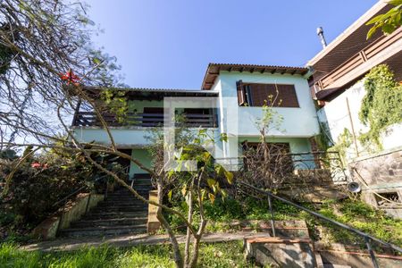 Casa à venda com 571m², 4 quartos e 3 vagasFachada