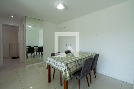 Sala de apartamento para alugar com 2 quartos, 65m² em Barra da Tijuca, Rio de Janeiro