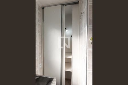 Apartamento à venda com 70m², 3 quartos e 1 vagaÁrea de Serviço - Armário