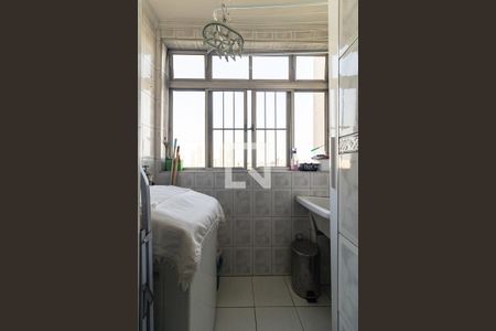 Apartamento à venda com 74m², 2 quartos e 1 vaga Apartamento à venda com 74m², 2 quartos e 1 vagaLavanderia