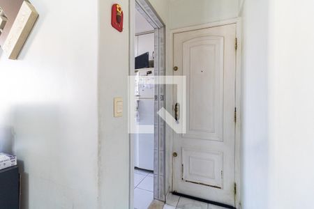 Apartamento à venda com 74m², 2 quartos e 1 vaga Apartamento à venda com 74m², 2 quartos e 1 vagaEntrada