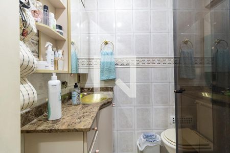 Apartamento à venda com 74m², 2 quartos e 1 vaga Apartamento à venda com 74m², 2 quartos e 1 vagaBanheiro