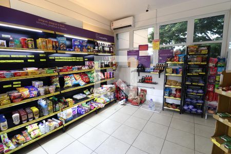 Apartamento à venda com 53m², 2 quartos e 1 vagaMercadinho