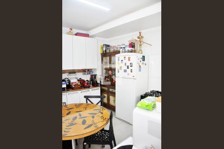 Casa de condomínio à venda com 90m², 2 quartos e 2 vagasDetalhe - Cozinha