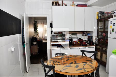 Casa de condomínio à venda com 90m², 2 quartos e 2 vagasDetalhe - Cozinha