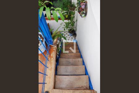 Casa de condomínio à venda com 90m², 2 quartos e 2 vagasDetalhe - Quintal e Área de Serviço