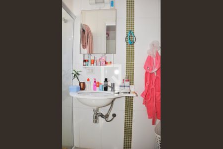 Casa de condomínio à venda com 90m², 2 quartos e 2 vagasDetalhe - Suíte banheiro