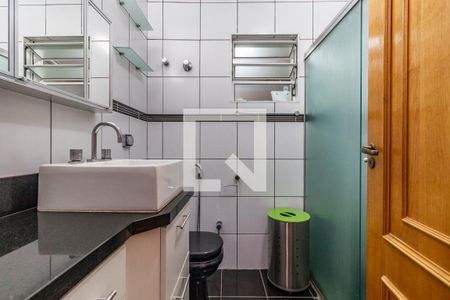 Apartamento à venda com 72m², 2 quartos e 1 vaga Apartamento à venda com 72m², 2 quartos e 1 vagaBanheiro
