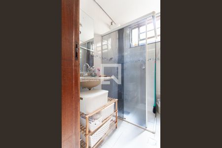 Casa à venda com 448m², 4 quartos e 4 vagas Casa à venda com 448m², 4 quartos e 4 vagasBanheiro Social 1