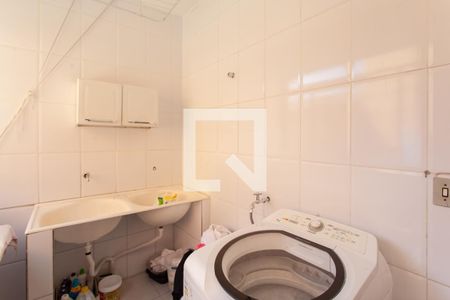 Casa à venda com 448m², 4 quartos e 4 vagas Casa à venda com 448m², 4 quartos e 4 vagasÁrea de Serviço