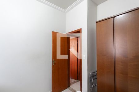 Casa à venda com 448m², 4 quartos e 4 vagas Casa à venda com 448m², 4 quartos e 4 vagasQuarto 2