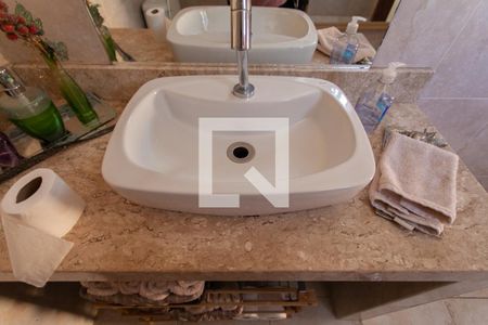 Casa à venda com 448m², 4 quartos e 4 vagas Casa à venda com 448m², 4 quartos e 4 vagasLavabo