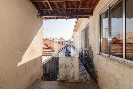Casa à venda com 64m², 5 quartos e 2 vagasEscada