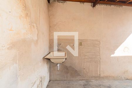 Casa à venda com 64m², 5 quartos e 2 vagasÁrea de Serviço