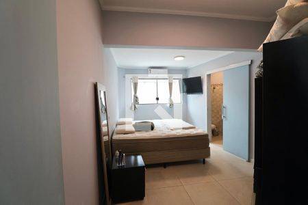 Casa para alugar com 680m², 5 quartos e 4 vagasQuarto Suíte