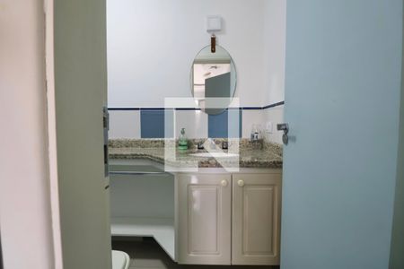 Casa para alugar com 680m², 5 quartos e 4 vagasBanheiro Suíte 2