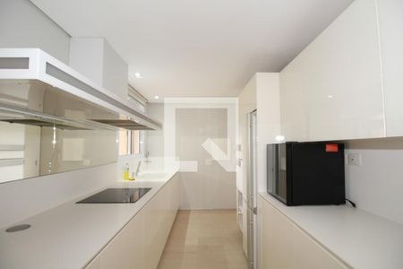 Apartamento para alugar com 130m², 2 quartos e 2 vagasCozinha