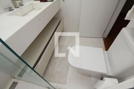 Apartamento para alugar com 130m², 2 quartos e 2 vagasBanheiro 2