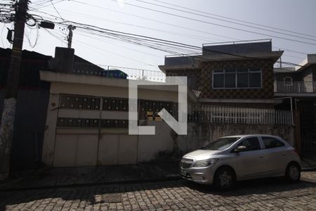 Casa à venda com 300m², 3 quartos e 3 vagasFachada