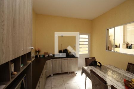 Casa à venda com 300m², 3 quartos e 3 vagasCozinha