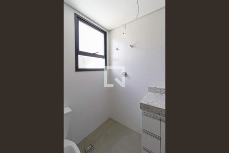 Apartamento à venda com 111m², 3 quartos e 2 vagasBanheiro da suíte