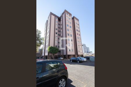 Apartamento à venda com 84m², 3 quartos e 1 vaga Apartamento à venda com 84m², 3 quartos e 1 vagaFachada