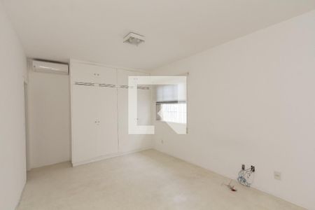 Casa para alugar com 300m², 4 quartos e 4 vagasBanheiro da Suíte 1