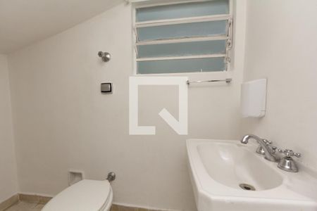 Casa para alugar com 300m², 4 quartos e 4 vagasLavabo