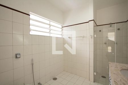 Casa para alugar com 300m², 4 quartos e 4 vagasBanheiro