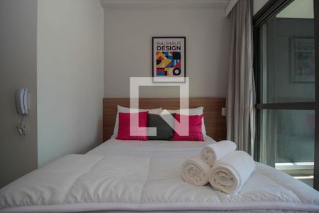 Sala / Quarto de kitnet/studio à venda com 1 quarto, 24m² em Cerqueira César, São Paulo