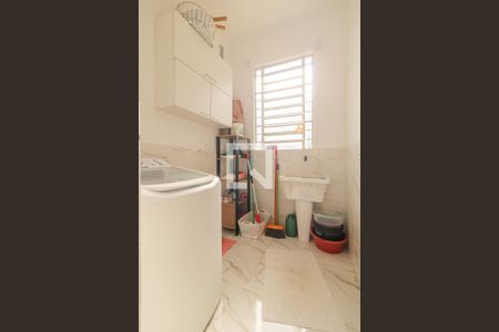 Casa à venda com 110m², 3 quartos e 1 vagaÁrea de Serviço