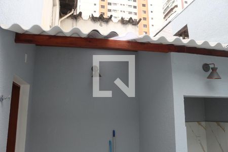 Casa para alugar com 99m², 2 quartos e sem vagaQuintal