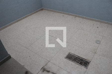 Casa para alugar com 99m², 2 quartos e sem vagaQuintal