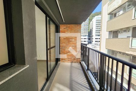 Apartamento à venda com 85m², 2 quartos e 1 vagaVaranda